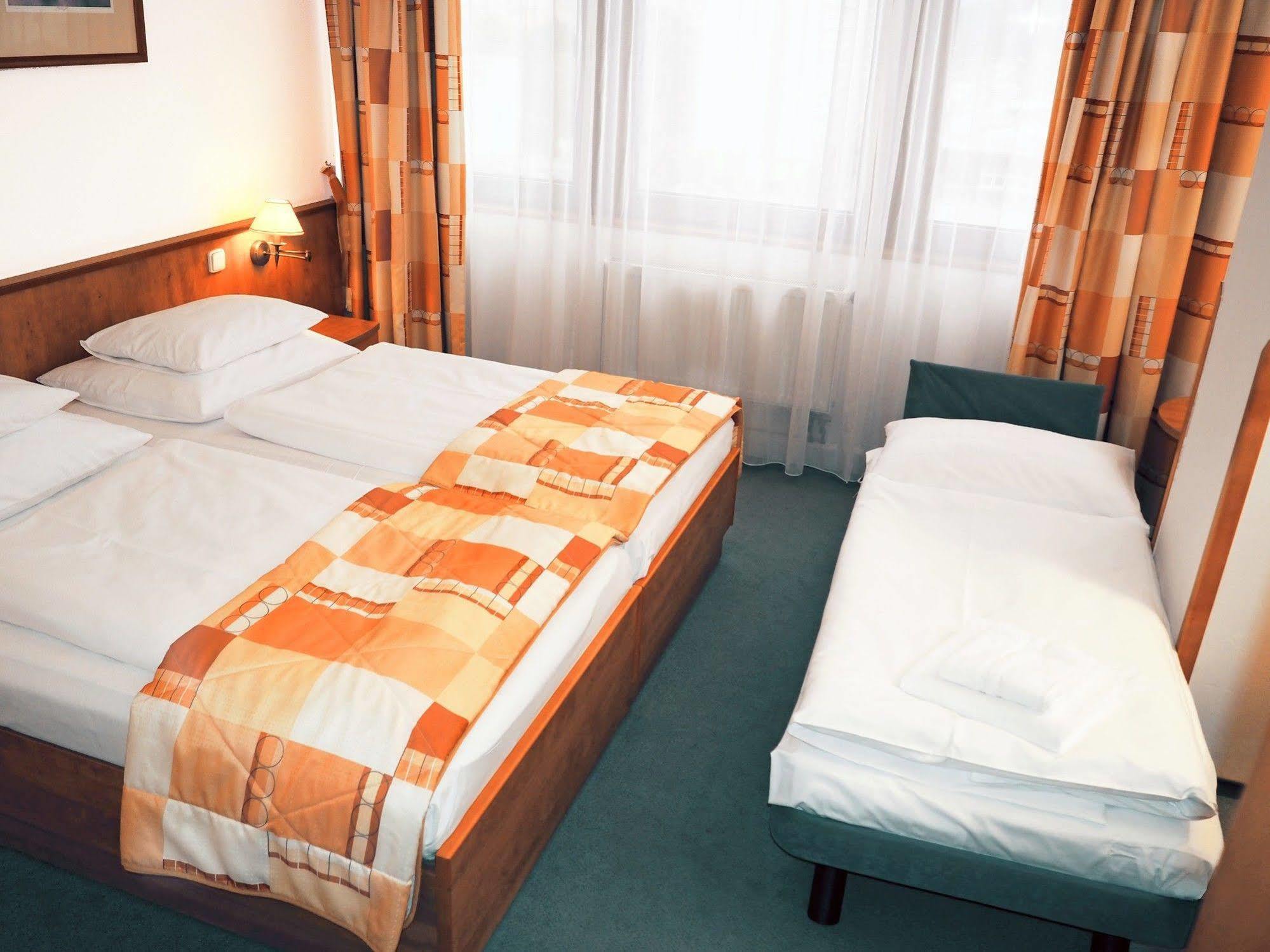 Hotel Vladimir Usti nad Labem Luaran gambar